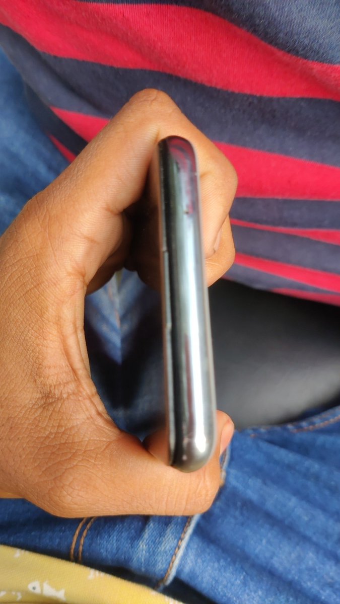 impiyushmohta's tweet photo. @realmeIndia @realmecareIN  Hi team,i brought realme gt master edition during October and today my screen is coming out of my phone.This phone is worth 30000 and what a superb quality you have shared with us.I am definitely sure realme store with charger a lot of penny for this https://t.co/eHhlkwcZnh