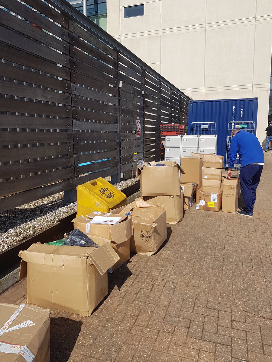 KitAid's tweet photo. A sunny outdoor kit handover session with footballs from @DAOSPEDept heading to #Ghana and #BuntingfordCougarsFC kit off to #Kenya
125 boxes and bags in total destined for #Africa https://t.co/kaqPqUm7d7