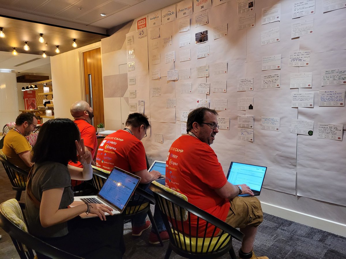 Massive thanks to these guys for typing everything up today!!! <a href="/charlesmeaden/">Charles Meaden</a> <a href="/AndyDavies/">Andy Davies</a> <a href="/iamclaricelin/">Clarice Lin, Speaker| Content-Analytics Strategist</a> <a href="/johnnywandering/">John McGowan</a> <a href="/Gididel/">Gidi Delayahu</a> #measurecampldn