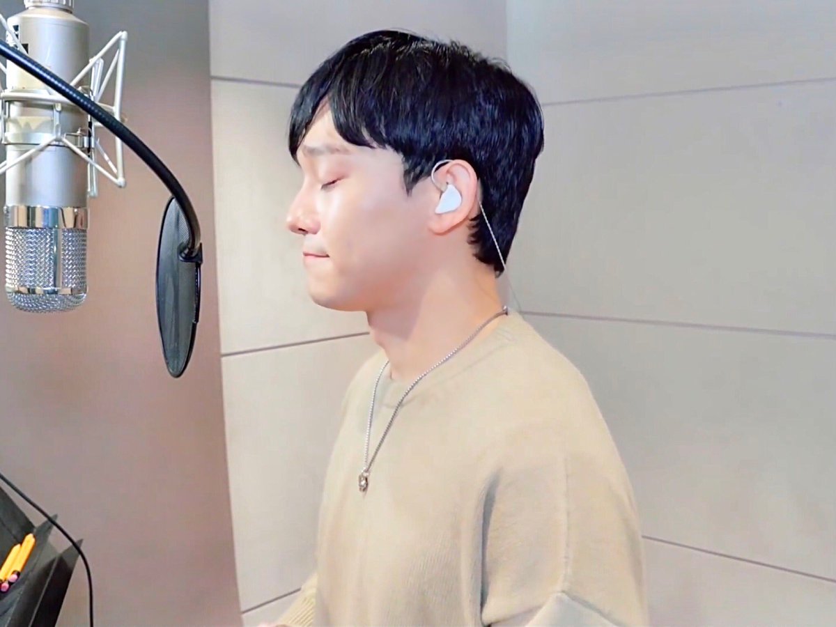21coffeebeans's tweet photo. #WelcomeBackCHEN https://t.co/9BymnnZzfT