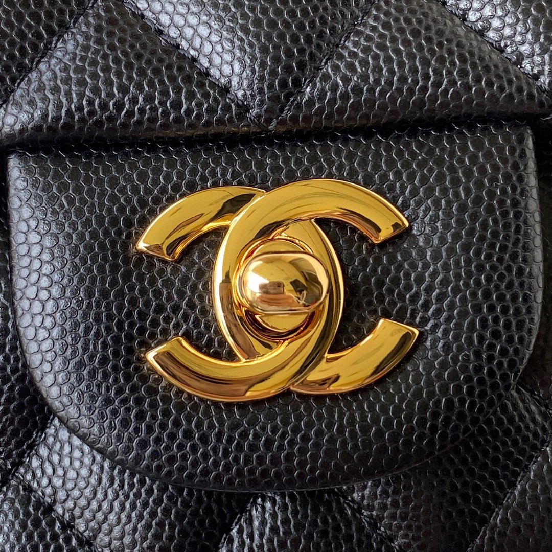 zuo88605176's tweet photo. CHANEL/香奈儿 CF
尺寸：20cm
#香奈儿 #CHANEL #包包 #复刻 https://t.co/W5oeZrgZpY