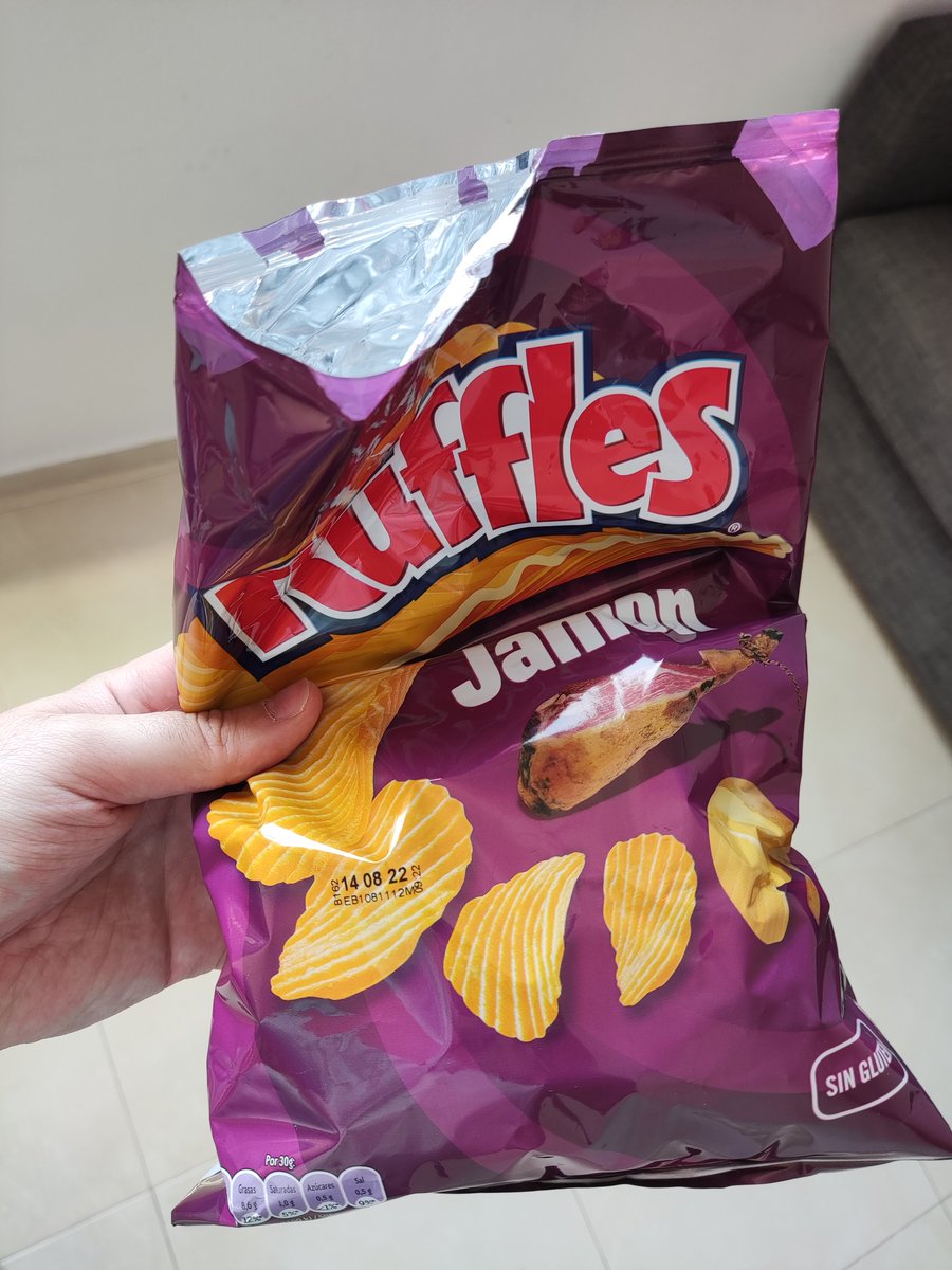 aleixarbones's tweet photo. Está guapo comprar aire gracias a las bolsas @EspanaRuffles... https://t.co/QE1vHz6cDp
