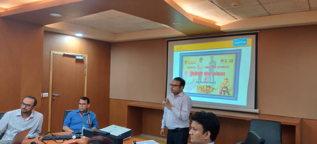mkverma076's tweet photo. To meet Expectation of Society & Indian Oil from Delivery Men, Lucknow @IndaneDO organised Sammelan for boosting the sales of #chottu, #munna and newly launched Cooktop with enhanced Q&Q and service @ChairmanIOCL @IndianOilcl @DirMktg_iocl @Surjeet_Lamba @IOCL_UP @SanjivKakkar3 https://t.co/SRUov9QGnw