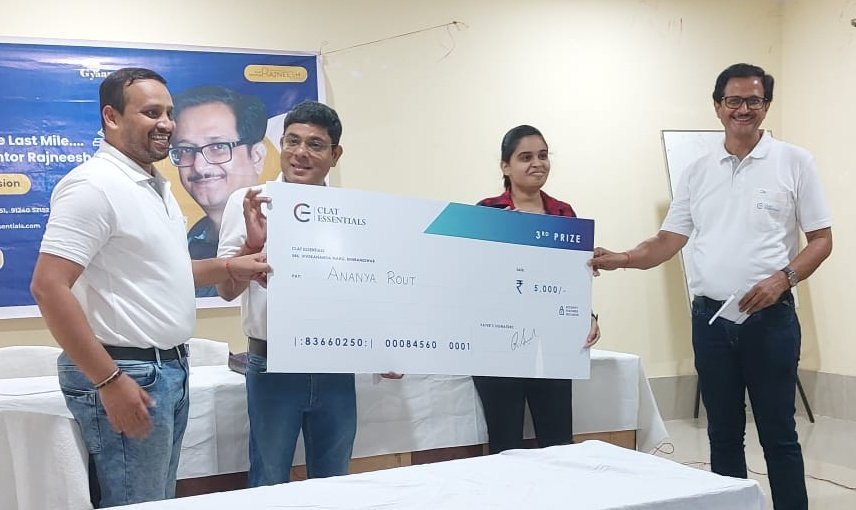 CEOdisha's tweet photo. We have the winners of the #CLAT Mock test organised during the interactive session with @RCLATmentor in #Bhubaneswar today.

🥇Pratik Biswal
🥈Punyasloka Parija
🥉Ananya Rout

Congratulations 👏 &amp; good luck👍 for
#clat2022 #clat2023 #lawentrances.
 
#lawaspirants #clatessentials https://t.co/BlH371vuEG