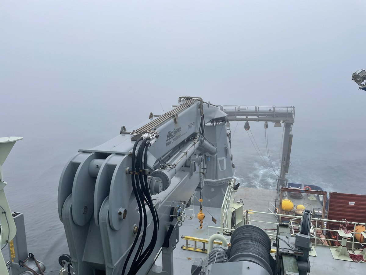 R/V Neil Armstrong tweet media