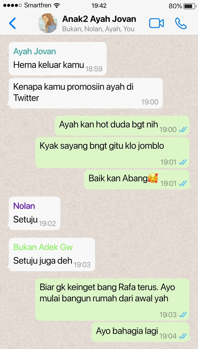Yellooowme's tweet photo. ;Akara Elegi
"Rumah kita sedikit rubuh, tapi ayo berjanji untuk tetap utuh."

— 00l Nct dream au https://t.co/Dzv2AlOVN8