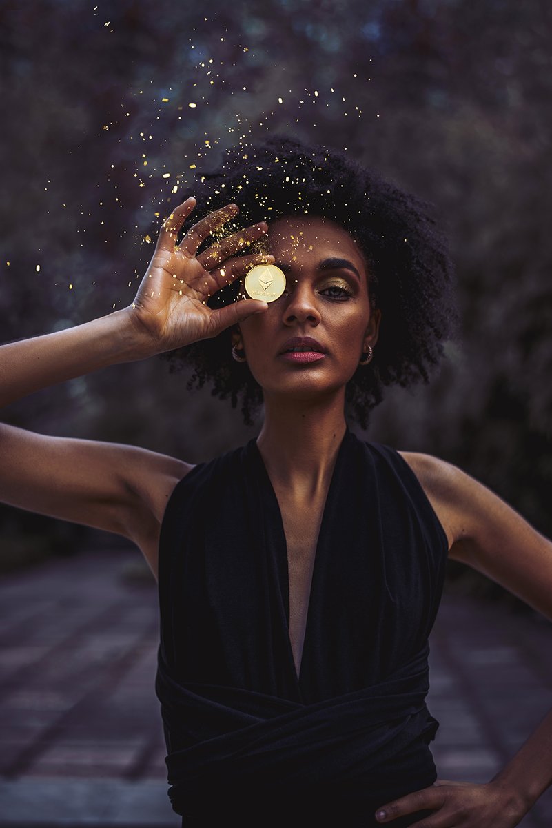 Just 10h to go for the auction on 'Crypto Goddess' to end!!! 😱

'Crypto Goddess' was the FIRST ever NFT to be launched live at <a href="/OM100m/">OM</a> at <a href="/punk6529/">6529</a>'s Gradients Gallery and hosted by <a href="/mintface/"></a>! 

So don't miss this chance! 🚀

foundation.app/@anaisabel/dct…