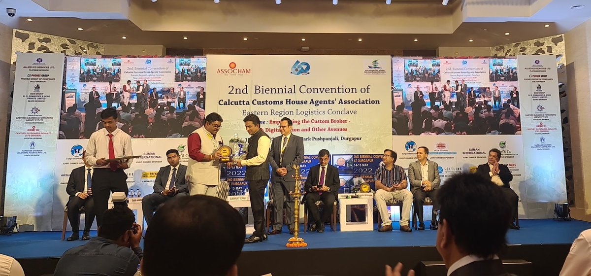RNG_Chamber's tweet photo. A delegation of @RNG_Chamber at 2nd Biennial Convention of Calcutta Customs House Agents Association logistics Conclave, organised by @ASSOCHAM4India &amp; @SMPort_Kolkata, held at Fortune, Durgapur. https://t.co/rEQyfkVCAb