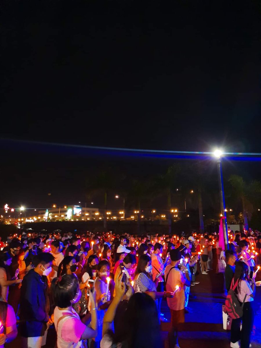 PinkNaLangga's tweet photo. Isigaw mo sa hangin, tumindig at magsilbing liwanag sa dilim.
Harapin mong magiting ang bagong awitin..
Ikaw ang liwanag sa dilim! 🔥

Salamat, Iloilo!!!

#iloiloispink #liwanagsadilim #AngatBuhayFoundation https://t.co/kyRZgBw6ev