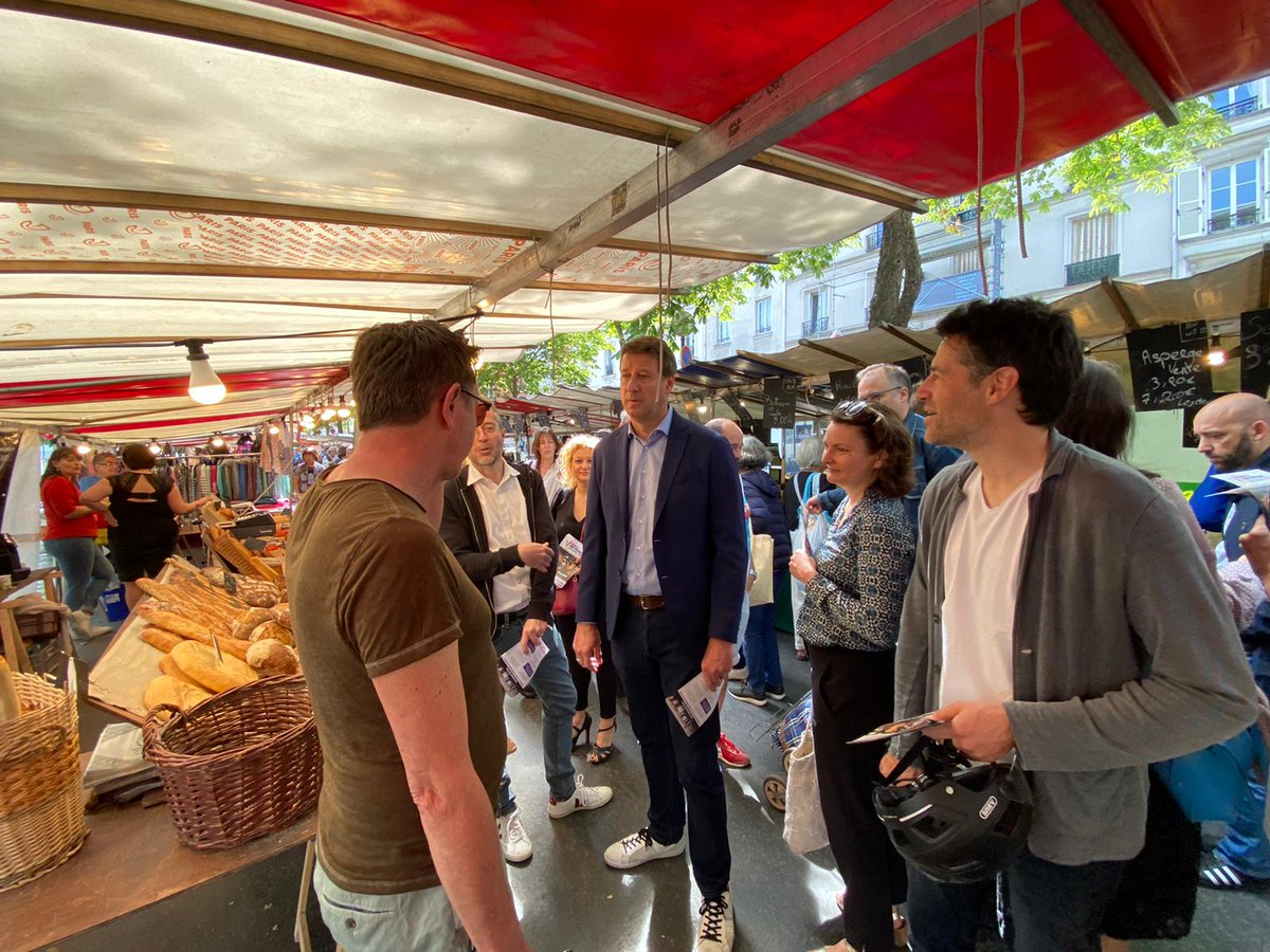 Eva SAS (@_evasas) on Twitter photo En campagne avec les militants.e.s écologistes & de gauche du 12e & du 20e arrondissement de Paris !
Heureuse & fière du soutien de <a href="/yjadot/">Yannick Jadot</a> & <a href="/EPierreMarie/">Emmanuelle Pierre-Marie</a>. Pour l'écologie et la justice sociale les 12 & 19 juin votons pour la #NUPES ✌️🌻 En campagne avec les militants.e.s écologistes & de gauche du 12e & du 20e arrondissement de Paris !
Heureuse & fière du soutien de <a href="/yjadot/">Yannick Jadot</a> & <a href="/EPierreMarie/">Emmanuelle Pierre-Marie</a>. Pour l'écologie et la justice sociale les 12 & 19 juin votons pour la #NUPES ✌️🌻