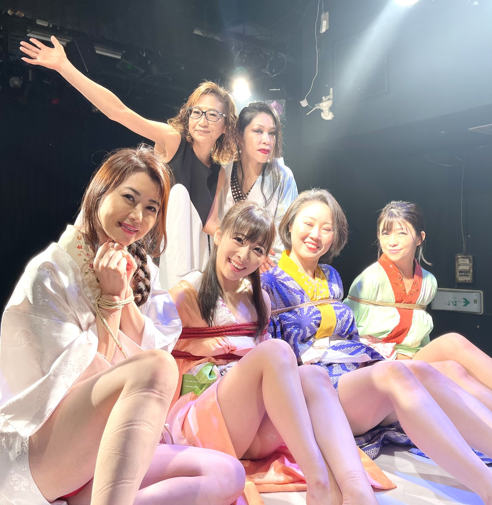 ＳＭ撮影会 TW Pornstars - 2 pic. あおいまりい. Twitter. 新宿ニューアートSM興行 第1部ランジェリー 撮影会💕 第2部緊縛撮影会💕  共に無事に終了しました(^^. 11:15 AM - 14 May 2022