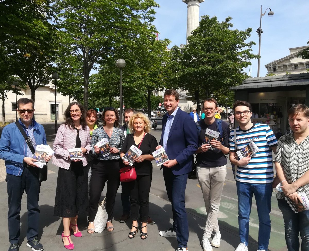 EELVParis12's tweet image. Présent•es ce matin au Cours de Vincennes avec notre candidate #NUPES @_EvaSas sur la #Circo7508 #Paris12 #Paris20 
Accueil enjoué pour notre programme !
Un grand merci à @yjadot, @EPierreMarie et @SCharnoz de leur indéfectible soutien !