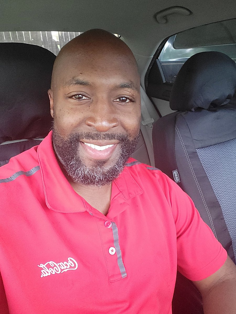 SyJones77's tweet image. Happy Saturday!