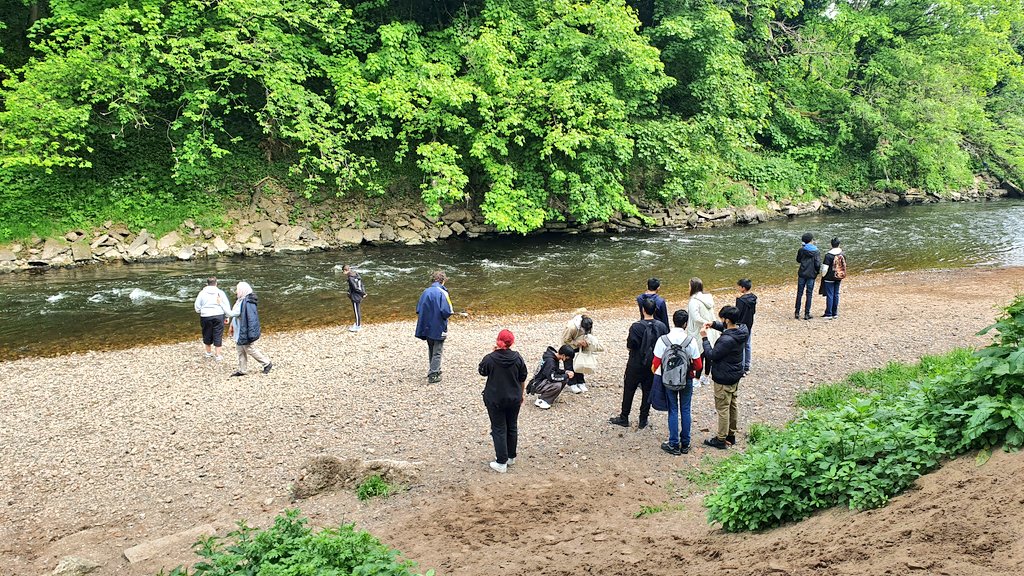 Lovely stroll along the Mersey in Didsbury with some of our @meacentral Y11 geographers for a little bit of rivers revision. Great turnout for a Saturday morning!