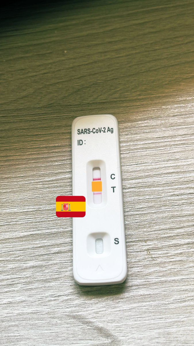 JulianCafarelli's tweet photo. Listo para apoyar a españa en #Eurovision hasta mi Ag + lleva los colores jajajajajaja @eurovision_tve  #FinalEurovision #Eurovision2022 #EurovisionRTVE #SloMo #UnPocodeHumor https://t.co/9Zmdl2lM7t