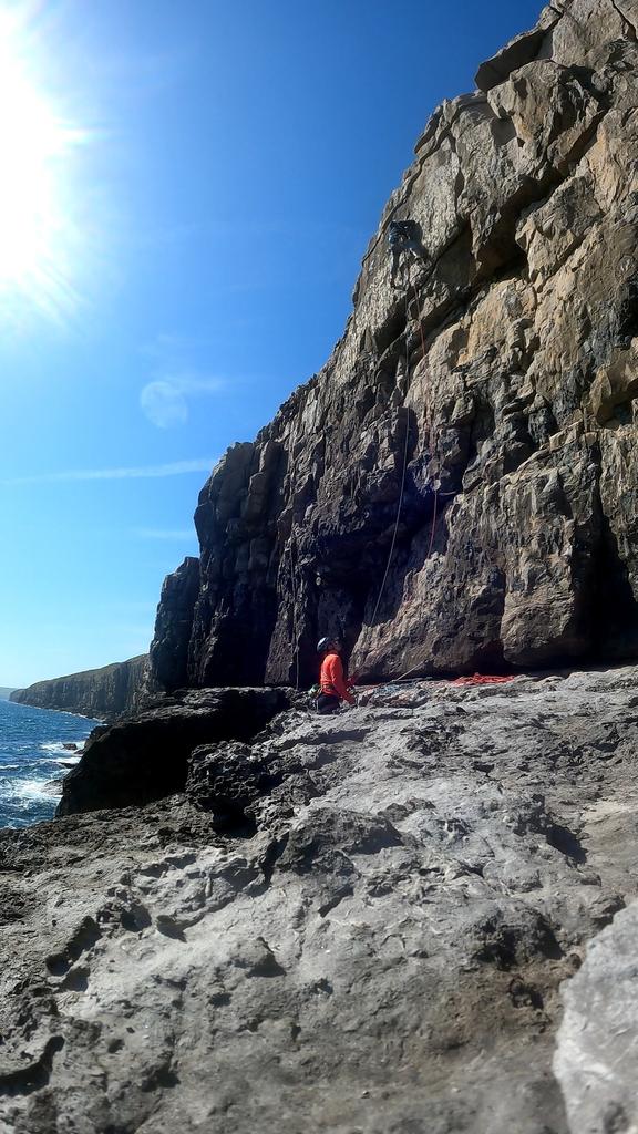 For_the_goats's tweet photo. Sea cliff shenanigans https://t.co/SDF1iEKDgQ