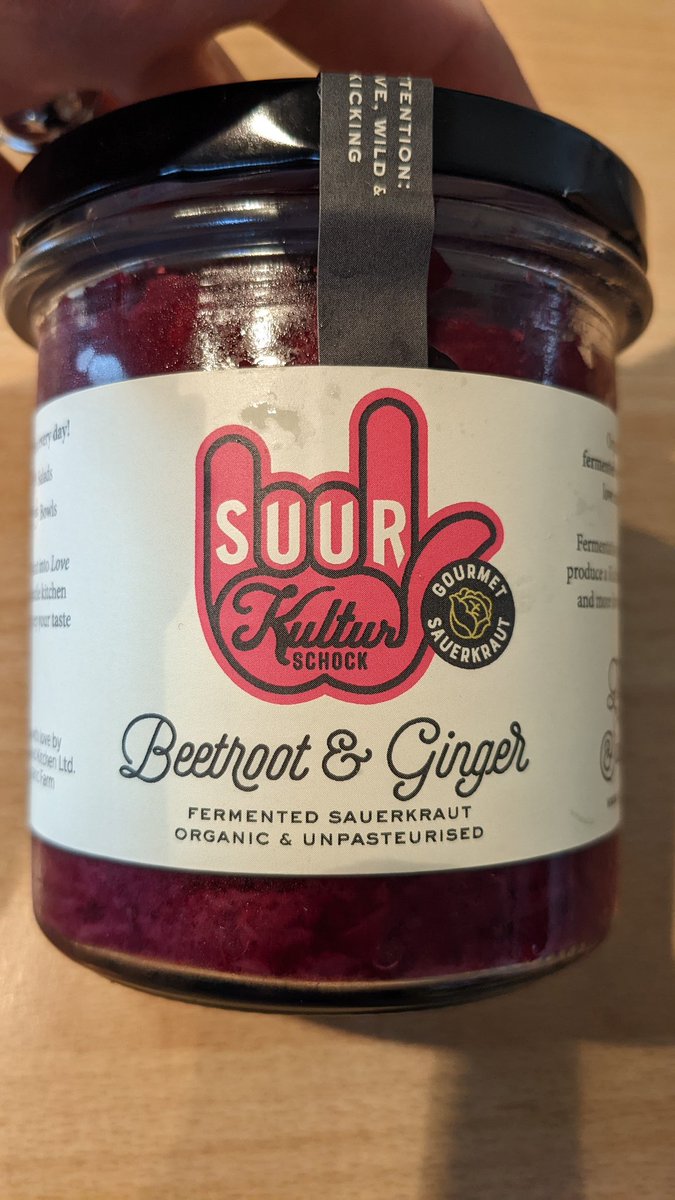 VeganOlive1's tweet photo. Love this #Suur sauerkraut it's #veganfriendly and clearly labelled too.. Anyone else tried it...I could eat the whole jar 😂😂 #Itseasy2bvegan #Veganfoodshare #PlantPowered👌🌱🌻😍☺️👍😋 https://t.co/QEhJbSwA3z