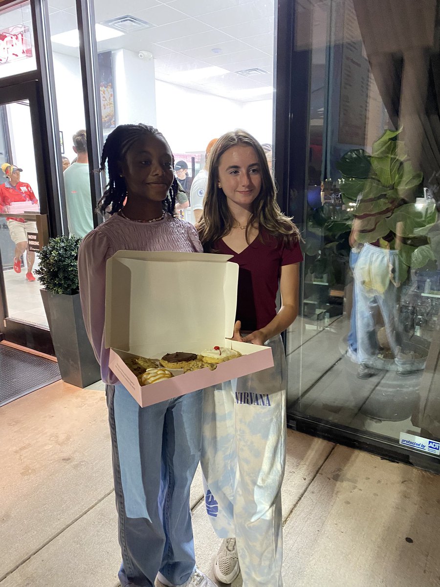 Tad Sahara tweet media