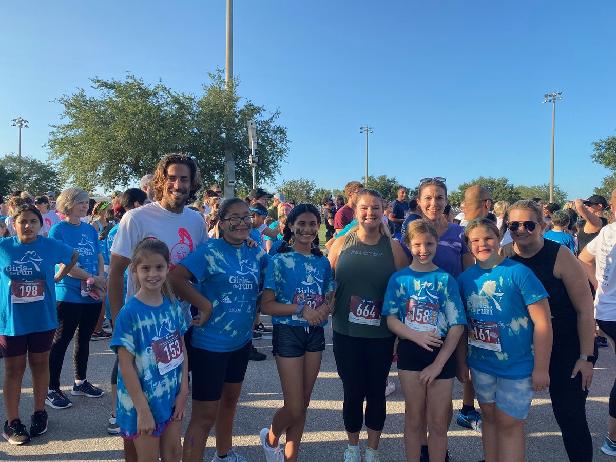 What a great Girls on the Run 5K this morning! So proud of all of the girls! Thank you Coach Franz and Coach Bechtel for an awesome season  <a href="/FranzThirdCES/">Christine Franz</a> <a href="/lexigirltoo/">charice bechtel</a>
<a href="/CESCorkyBear/">Corkscrew Elementary</a> @MsShapiroCES <a href="/CESlovesbooks/">CES Media Center</a>