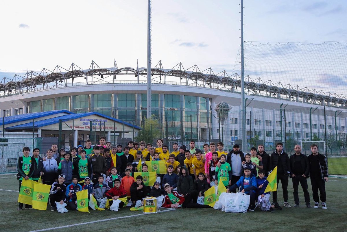 11 мая — яркий день в истории «Анжи» 🎊

В рамках 30 тура Олимп-ФНЛ II «Анжи» принимал дома «Аланию-2». В преддверии 31-летия клуба, коллектив команды пригласил детей из детского дома МБОУ «Интернат сирот». 

ети дружно поздравили команду с победой.

#Анжи #АнжиЭтоВсеМы