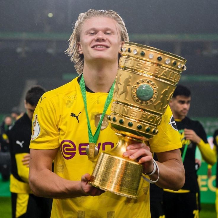AlexDn09's tweet photo. Thank you so much for everything you've done for this club, I already miss you bro https://t.co/jy6au0EO3r