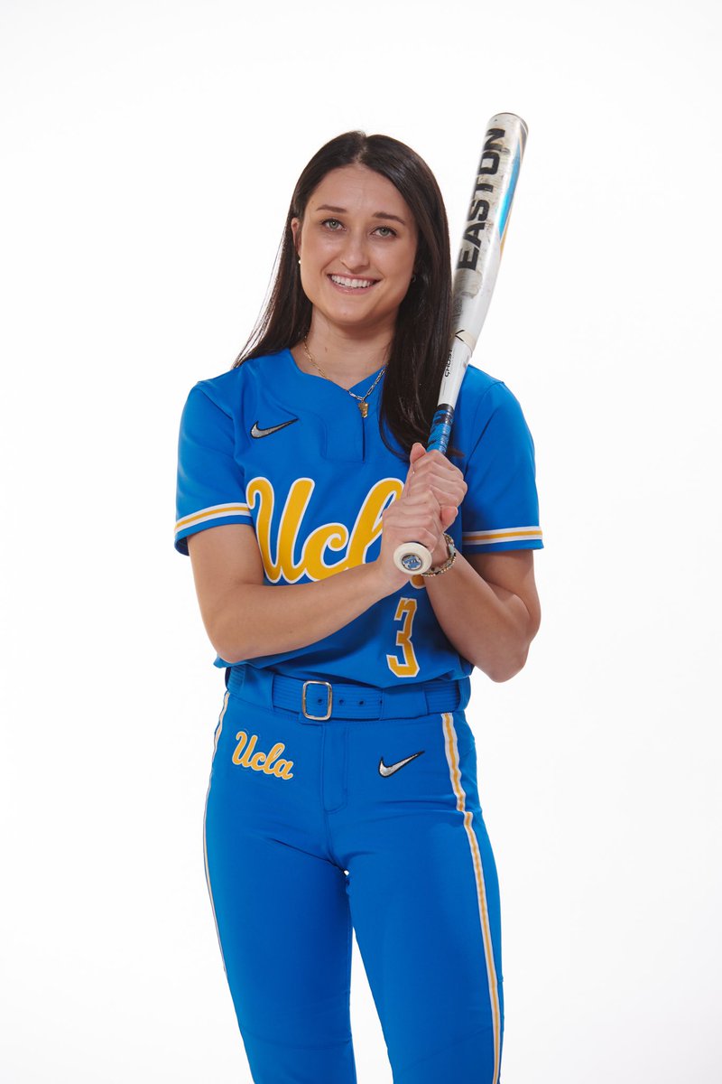 Briana Perez will go down as one of the greatest to ever put on a UCLA uniform.

A thread of her accolades 🧵⤵️

#GoBruins | <a href="/briiperezz/">Briana Perez</a>