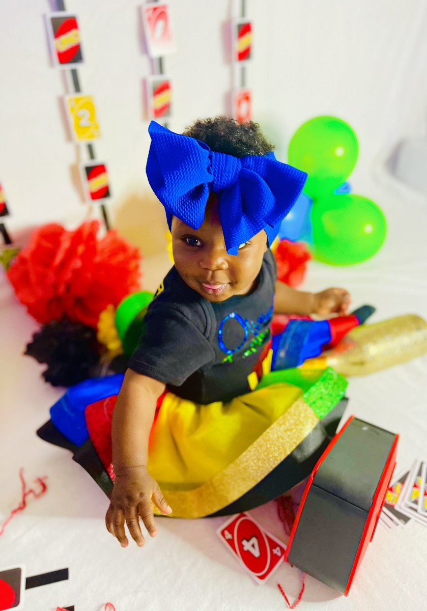 absolutelynoda's tweet photo. Oliviyah’s Turning … UNO ♥️💙💛💚🖤
#TrendingNow #FirstBirthday https://t.co/IvRyv1o2gE