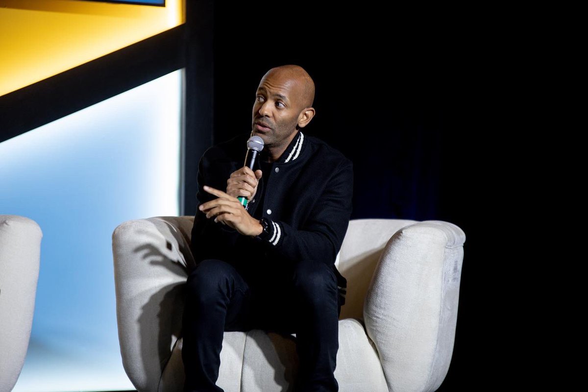 CedricJRogers's tweet photo. So honored to have been a part of #CultureConATL presented by @HBOMax! It was amazing to see so many dope creatives of color in a space that was designed for us, by us. Thanks to @THECC_NYC for having me. Nothing moves without us! #CultureCon https://t.co/orU3GSMjDw