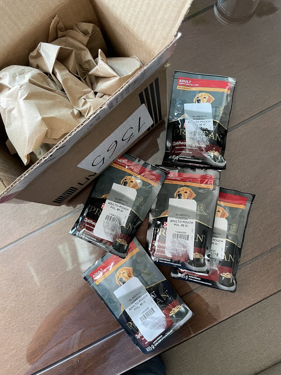 omar_obk's tweet photo. @liverpoolmexico son una verdadera porquería con sus ventas en línea, envían siempre lo que quieren; compré una correa y envían otro modelo, compré alimento de perro y envían un paquete menos 🤬🤬🤬 los odio weyes ✊🏼💪🏼 https://t.co/9zSGKg5xR8
