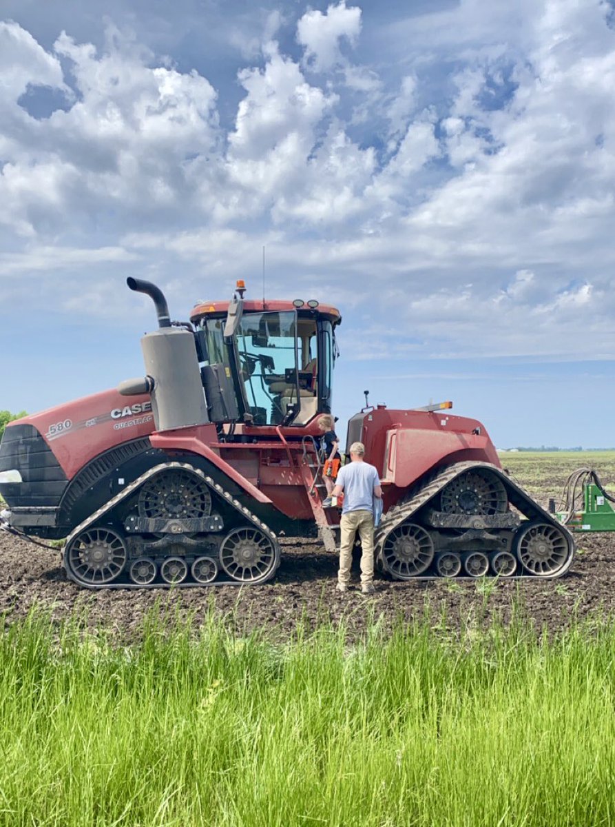 helgen_kim's tweet photo. All is now right in the world, he only asked to ride with dad about 40 times this morning 🤪 #Plant22 @Tylerhelgen https://t.co/psSxZJpQ7h