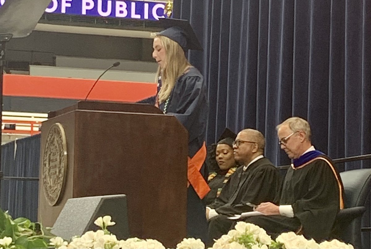 Newhouse School Marshal Chelsea Stern addresses the graduates: "It’s been an honor and a pleasure to have experienced everything Syracuse and Newhouse had to offer alongside you all." <a href="/ChelseaSternPR/">Chelsea Stern</a> #TeamNewhouse #NewhouseConvocation #SUGrad22