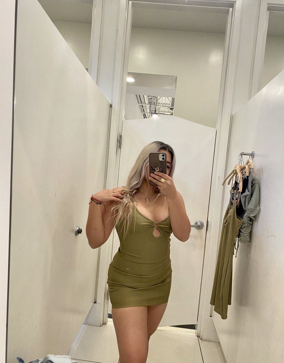 Been digging the color green lately 🍀💚