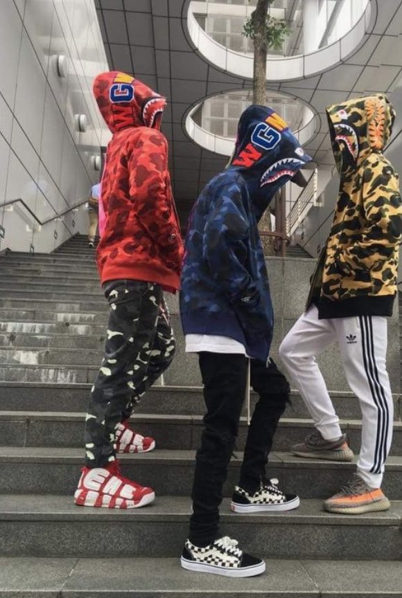 ToNYD2WiLD's tweet photo. Sneakers and Fashion are in a weird place right now but it could be worse. I rather be where we at now than going back to this. https://t.co/Ou7XvLM4ao