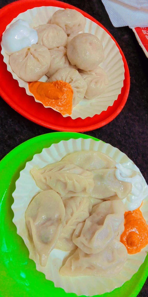 Yass252002's tweet photo. Can't wait to eat these again.momo's is 💕#momos #food #streetfood #indiafood #foryoupage https://t.co/uIadxILIfl