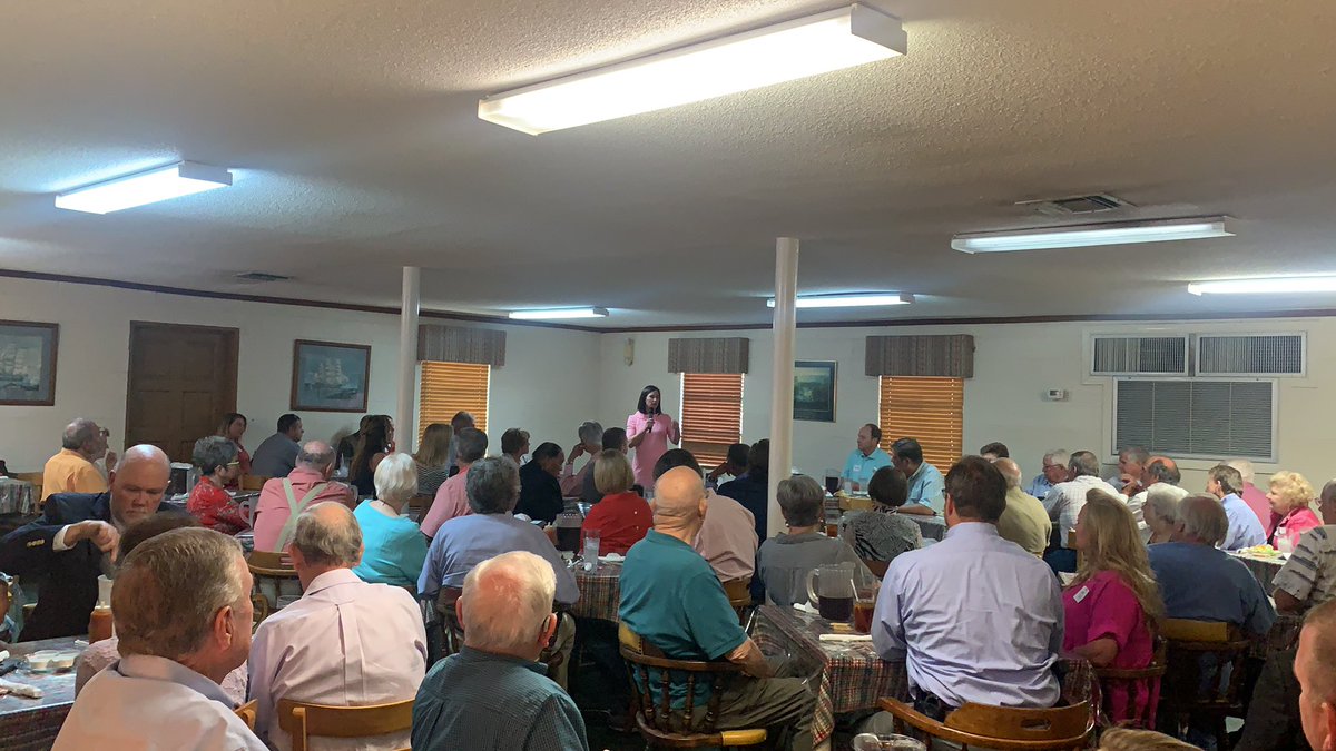 KatieBrittforAL's tweet photo. It was great to be in Houston, Coffee and Dale Counties! There are only 10 DAYS LEFT until the May 24 election— be sure to remind your family, friends and colleagues to get out the vote. The future of our state is on the ballot! #AlabamaFirst https://t.co/ZXzxh9vvil