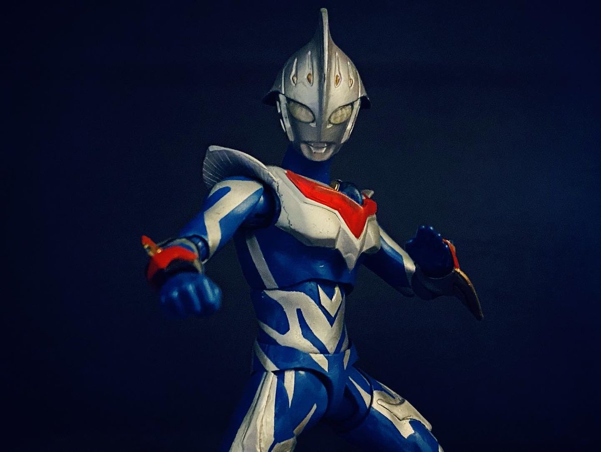 改造品 S.H.Figuartsウルトラマンネクサスジュネッスブルー発光.ver 改造品 S.H.Figuartsウルトラマンネクサスジュネッスブルー発光.ver