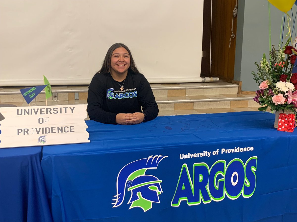 This weeks signee joining the Argos 2023 Roster is Tiffany Fuentes. Tiffany is coming from San Fernando, California.

She is a solid Corner on both sides of the field and spends some time behind home plate as well. We look forward to having her join the family this fall! 💙💚
