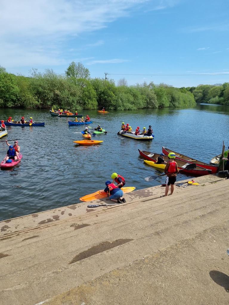 Cubs from across #wakefield today have attended <a href="/Aldwark_/">AldwarkActivityCentr</a> for their water activity day taking part canoeing and kayaking