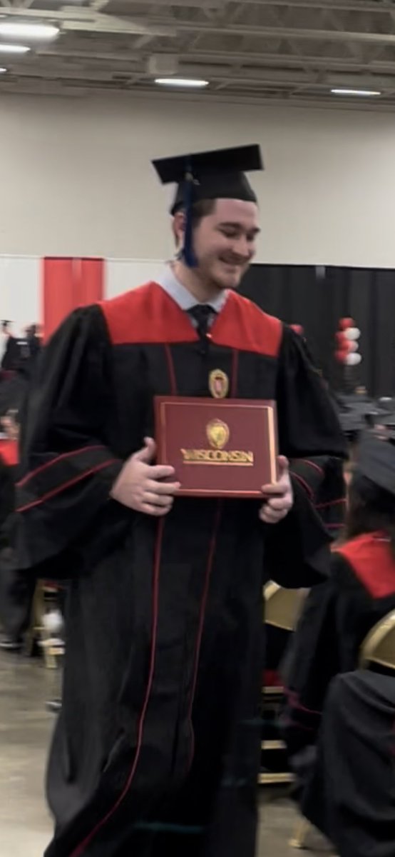 scottcotter's tweet image. Nate Cotter is graduating! 🎓 @UWMadison #UWGrad