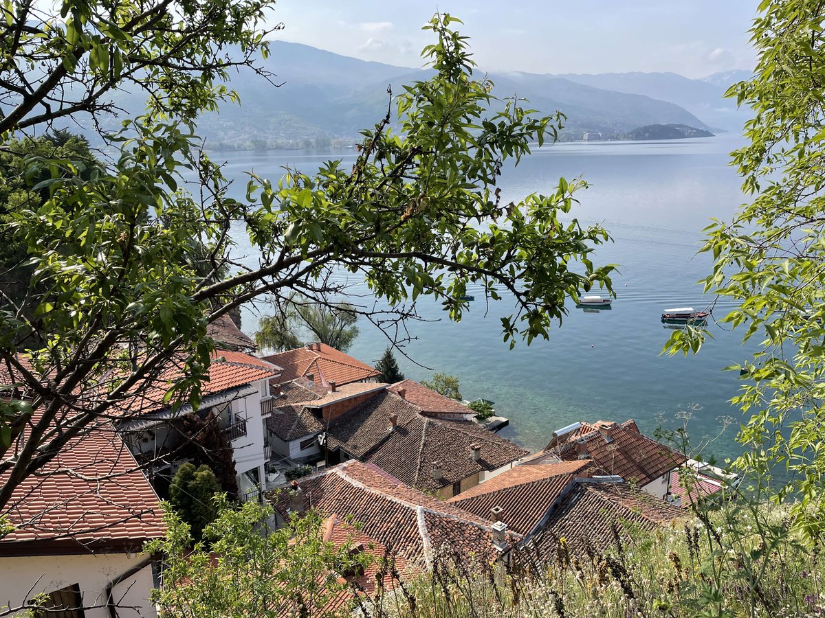 TayoraCom's tweet photo. Lake Ohirid, Macedonia - view from the top of the hill

#lakeohirid #macedonia #ohirid #travel #weekendvibes #europe #lake #scenicview https://t.co/SVHMMIZG5z