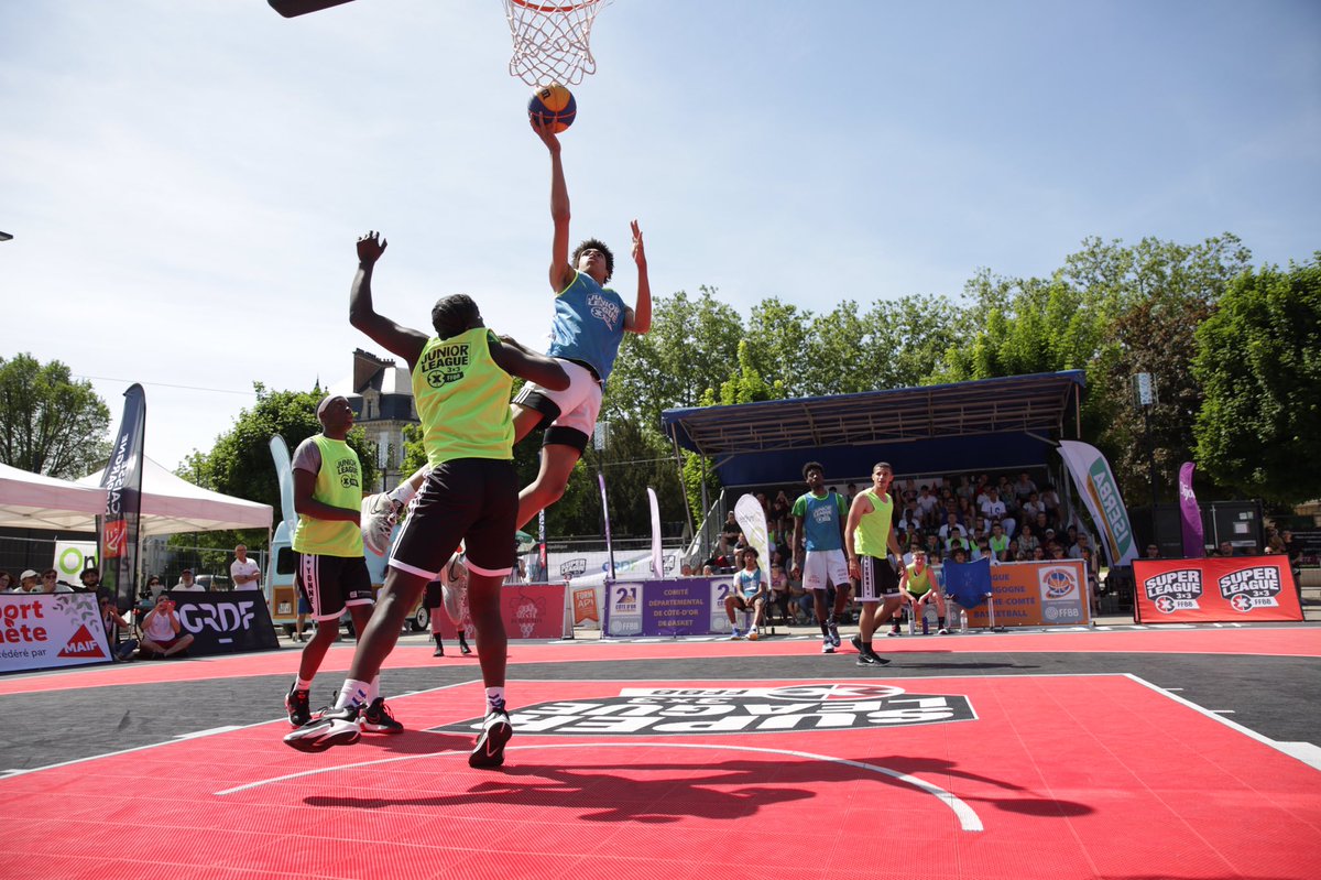 3x3 Burgundy tweet media