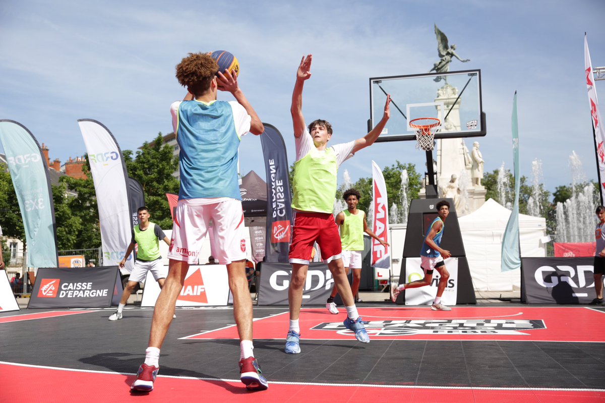 3x3 Burgundy tweet media