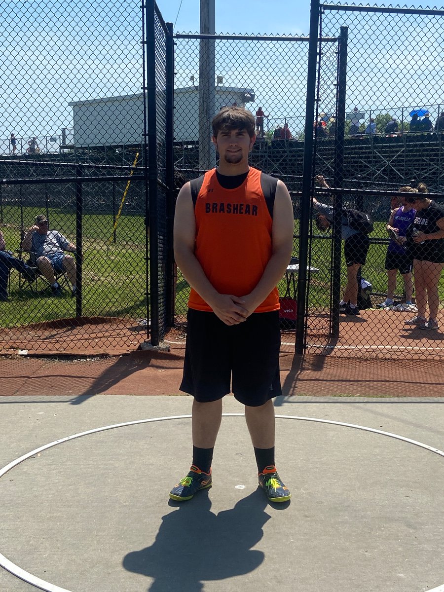 JessicaErwin17's tweet photo. Nate Triplett places 2nd in Sectional Class 1 discus. Qualifies for state with a throw of 37.42 meters! #statebound #itsthetigerway https://t.co/uBmuuvN3Ha