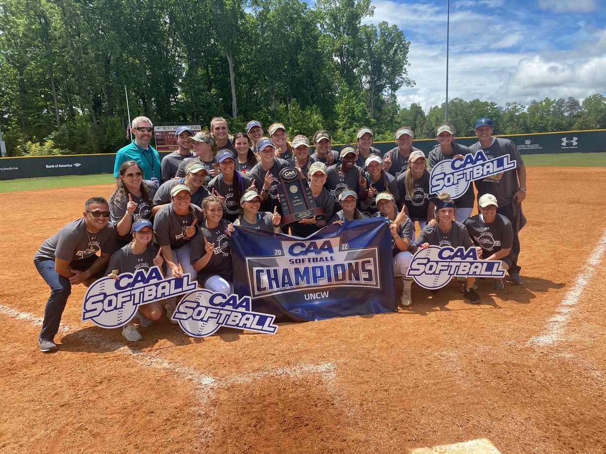 UNCW Softball tweet media