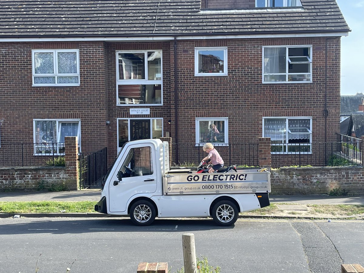 Rafi, <a href="/tomdruitt/">Tom Druitt</a>’s son, getting ready for #LondontoBrightonEV22 ⚡️🏍 😀