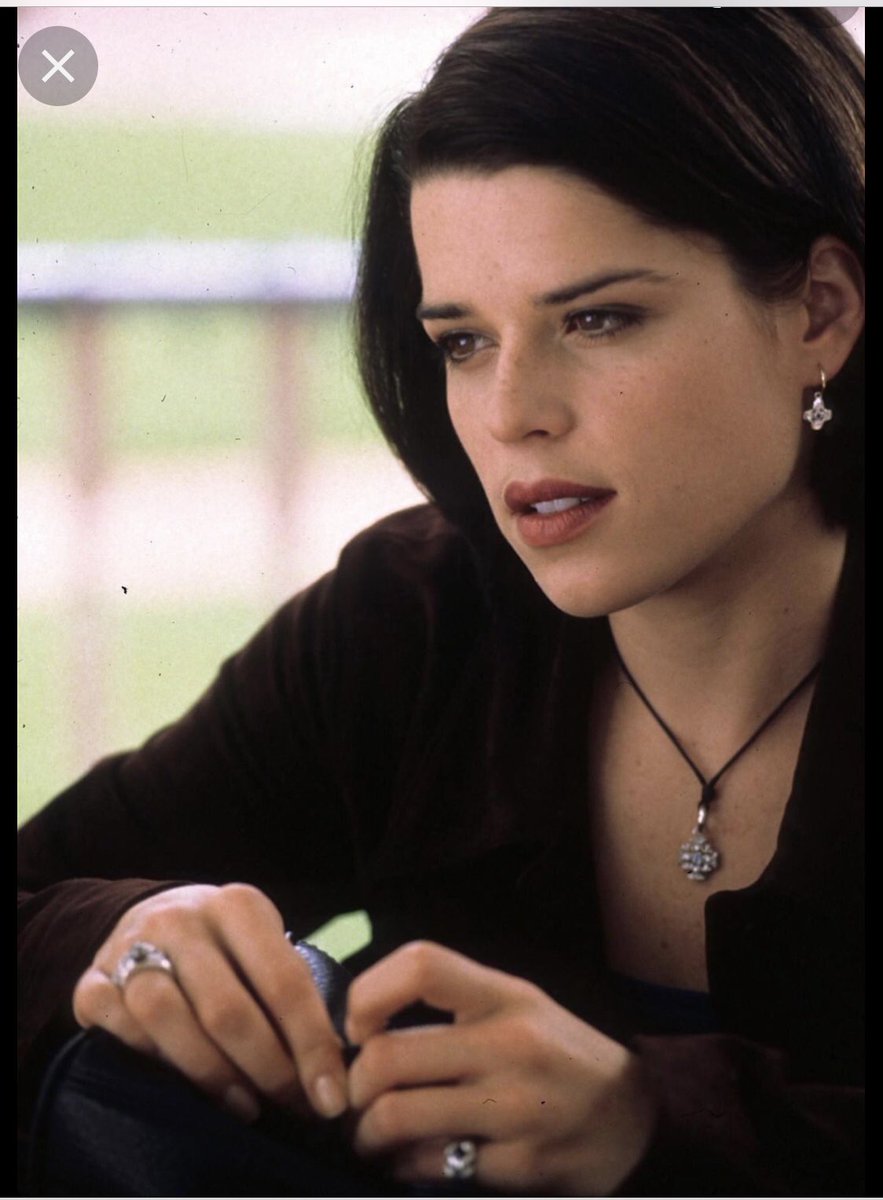 LisaRozum's tweet photo. @betteingontina Neve in the 90’s had me asking all sorts of questions #swoon https://t.co/2AmkBNgxeH