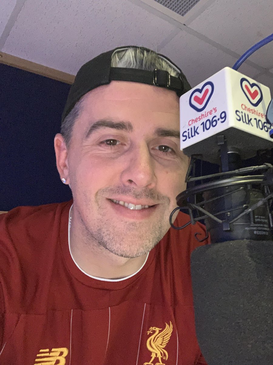 silk1069's tweet photo. FA CUP FINAL DAY & MR GREY - Mike!! is here with Silk Sport - 2pm
@Joseph_Loake Race Weekend
@ToftCC Live Updates
Plus @thesilkmen @altrinchamfc @CongletonFC and @NorthwichVicsFC
COTW is @BlackScorpionMA
#silksport #silk1069 #localsport #grassroots #fromcheshireforcheshire https://t.co/L6B5db1bOd