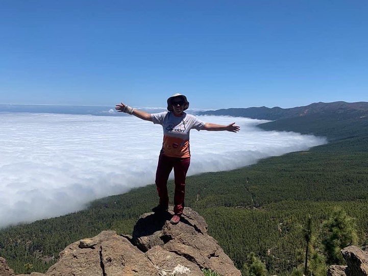 NaturExperience's tweet photo. La #ruta040 es de esas experiencias que marcan. Ofrecemos nuestra propia versión ayudándote en todo el camino. ¿Quieres vivirla este verano con nosotros? 🥾🥾 Contacta

#040 #teide #losrealejos #maralcielo #elcardon https://t.co/lS7gG1LXdN