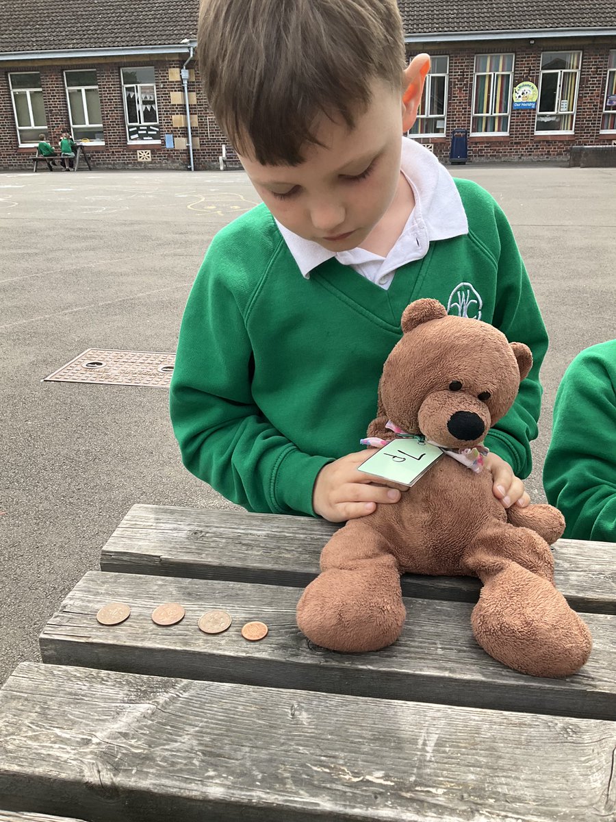 cwp_clyne's tweet photo. Buying things, finding totals and giving change has been our maths focus this week. It’s tricky, so keep practicing at home too! @cwprimary https://t.co/HHKbZbI7WY