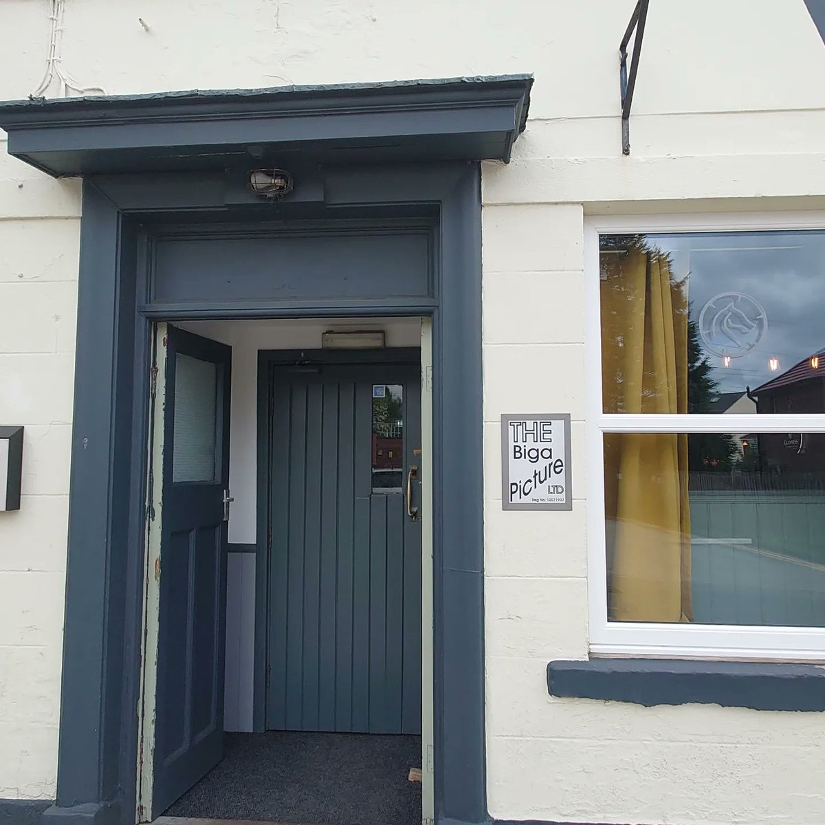 GraphicsTemplar's tweet photo. Direct printed ACM in a brushed finish fitted with invisible fixings to 3 of our customers premises on Friday
#signage #leeds #FYP #Trending #signdesign #templargraphicsuk
#signs #pubsigns #rothwell https://t.co/yGygH3aiE1